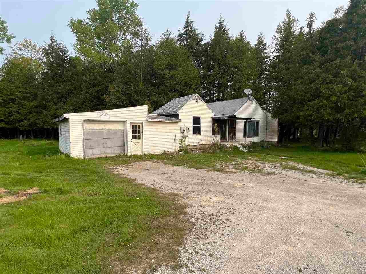 Single Family Homes for Sale at 6346 Pickerel Lake Road Petoskey, Michigan 49770 United States