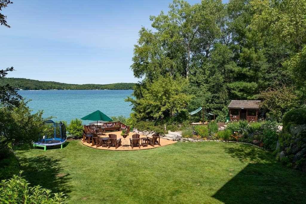 29. Single Family Homes for Sale at 4244 Lake Grove Road Petoskey, Michigan 49770 United States