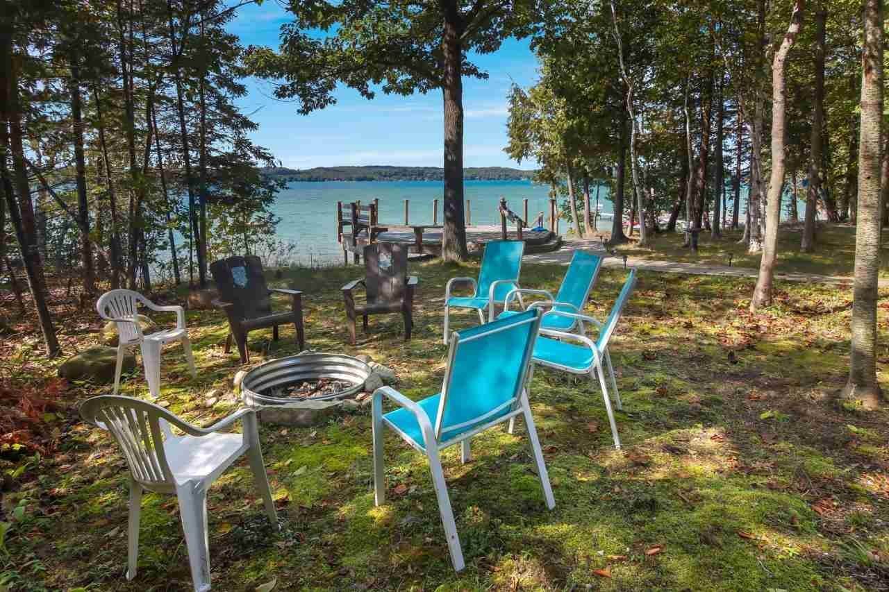 48. Single Family Homes for Sale at 2646 S East Torch Lake Drive Bellaire, Michigan 49615 United States
