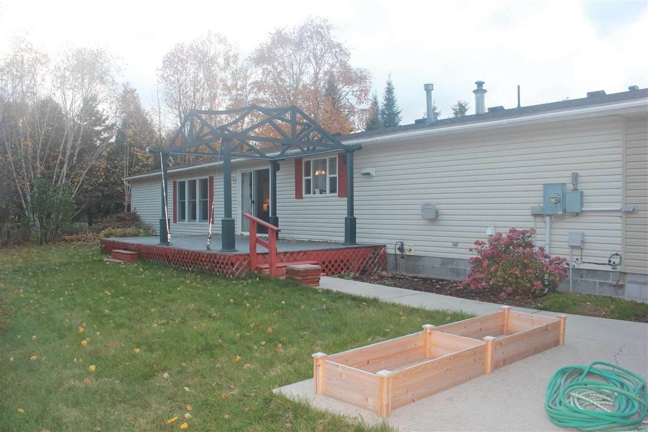 26. Single Family Homes for Sale at 1109 Musinigon Mackinaw City, Michigan 49701 United States