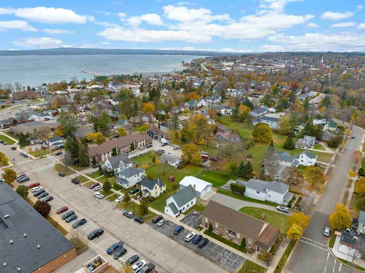 20. Commercial for Sale at 625 Connable Avenue Petoskey, Michigan 49770 United States