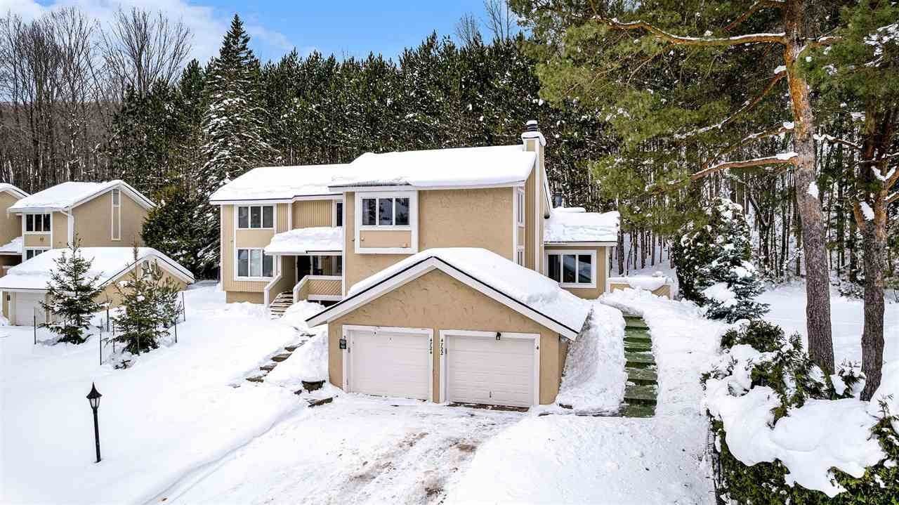 2. Single Family Homes for Sale at 4722 Camelot Drive Harbor Springs, Michigan 49740 United States