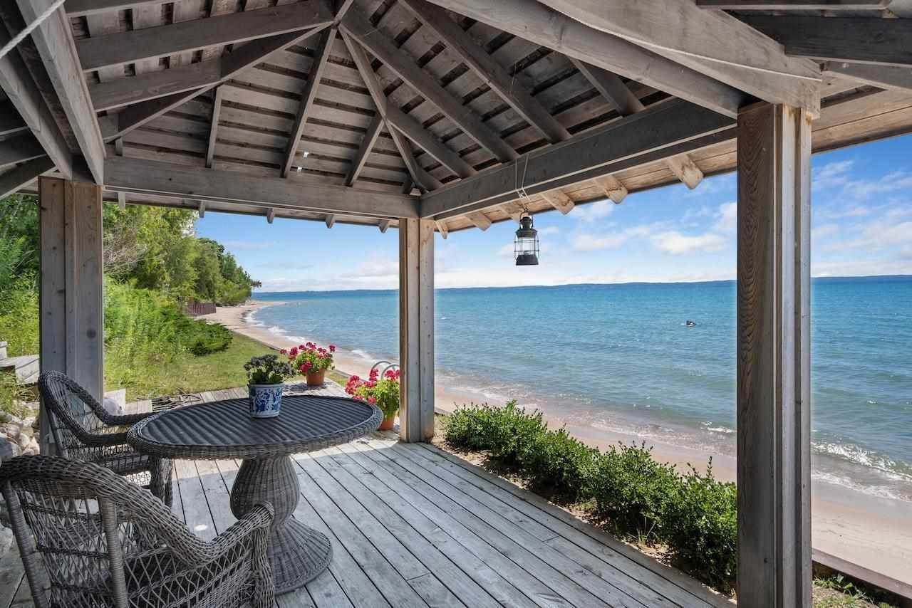 3. Single Family Homes for Sale at 6998 Windemere Drive Harbor Springs, Michigan 49740 United States