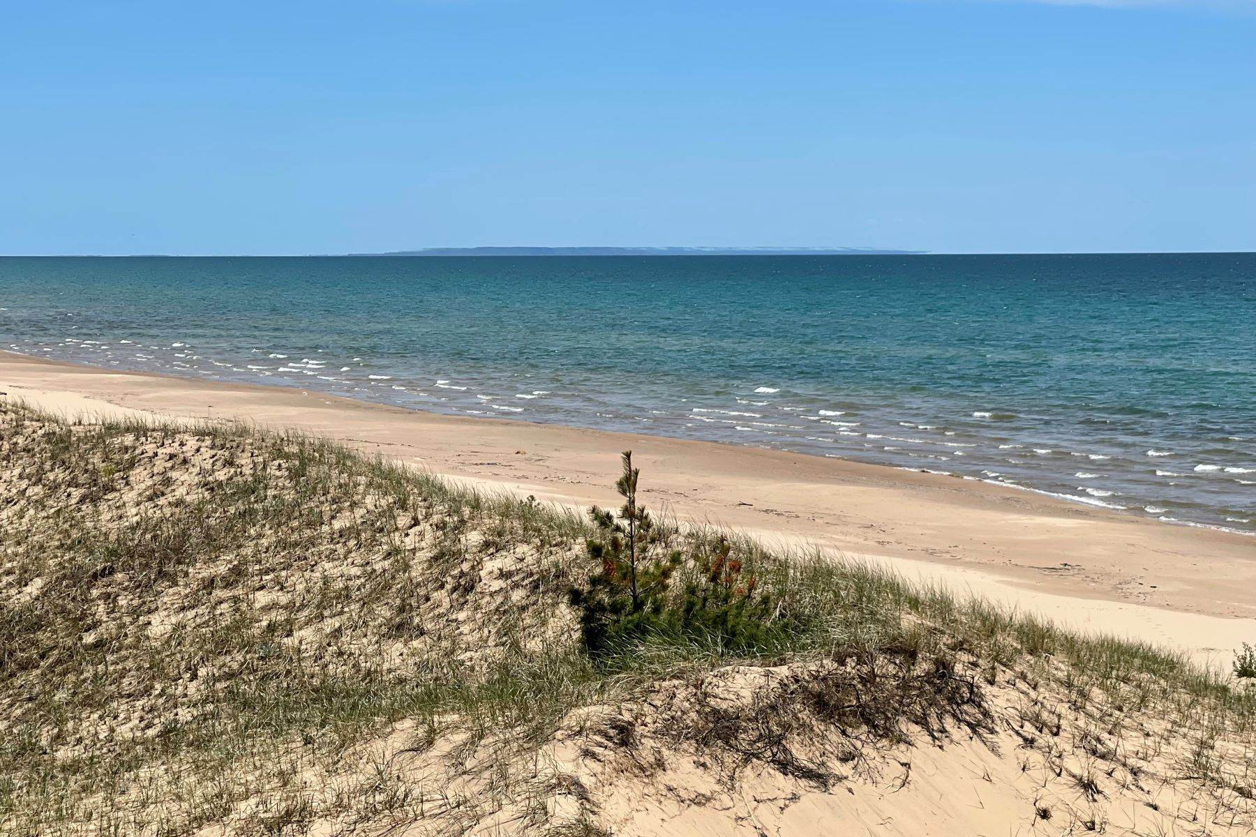 19. Land for Sale at Lake Michigan Waterfront W. Top O the Lake Road Gulliver, Michigan 49840 United States