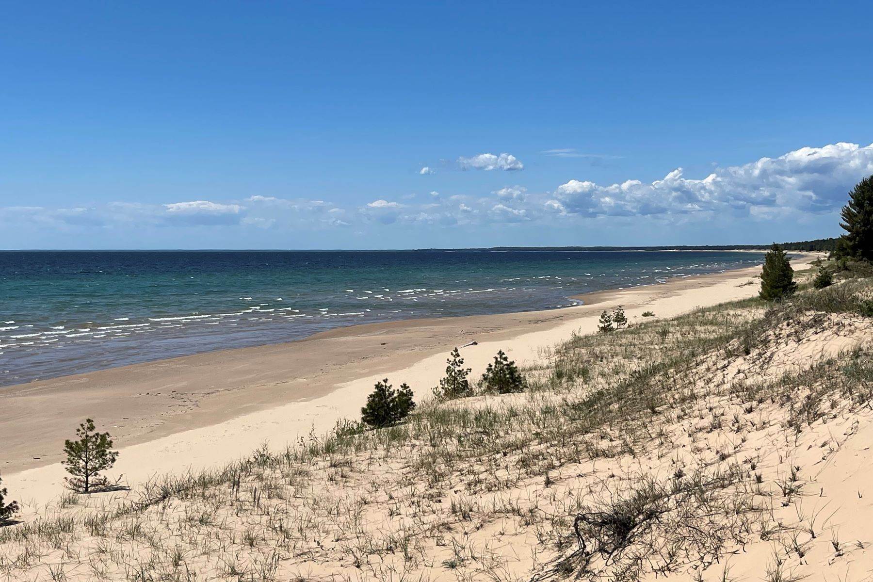 26. Single Family Homes for Sale at Lake Michigan Waterfront home W. Top O the Lake Road Gulliver, Michigan 49840 United States
