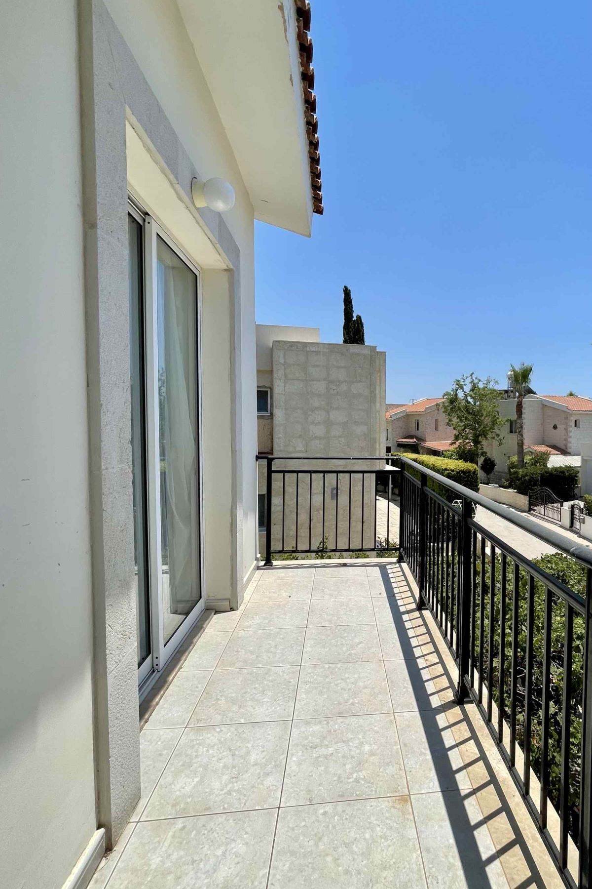 5. Single Family Homes for Sale at Three Bedroom Detached Villa in Peyia Pafos, Paphos Cyprus