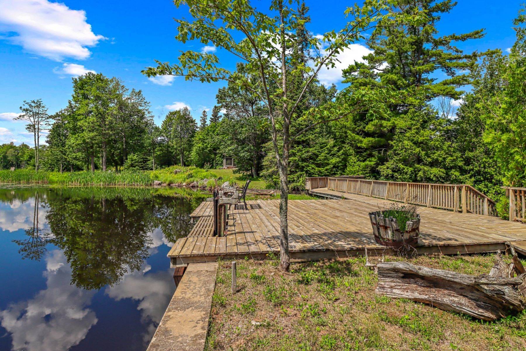 27. Single Family Homes for Sale at Exceptional 280 acre retreat 1535 Robbins Pond Road Bruce Crossing, Michigan 49912 United States