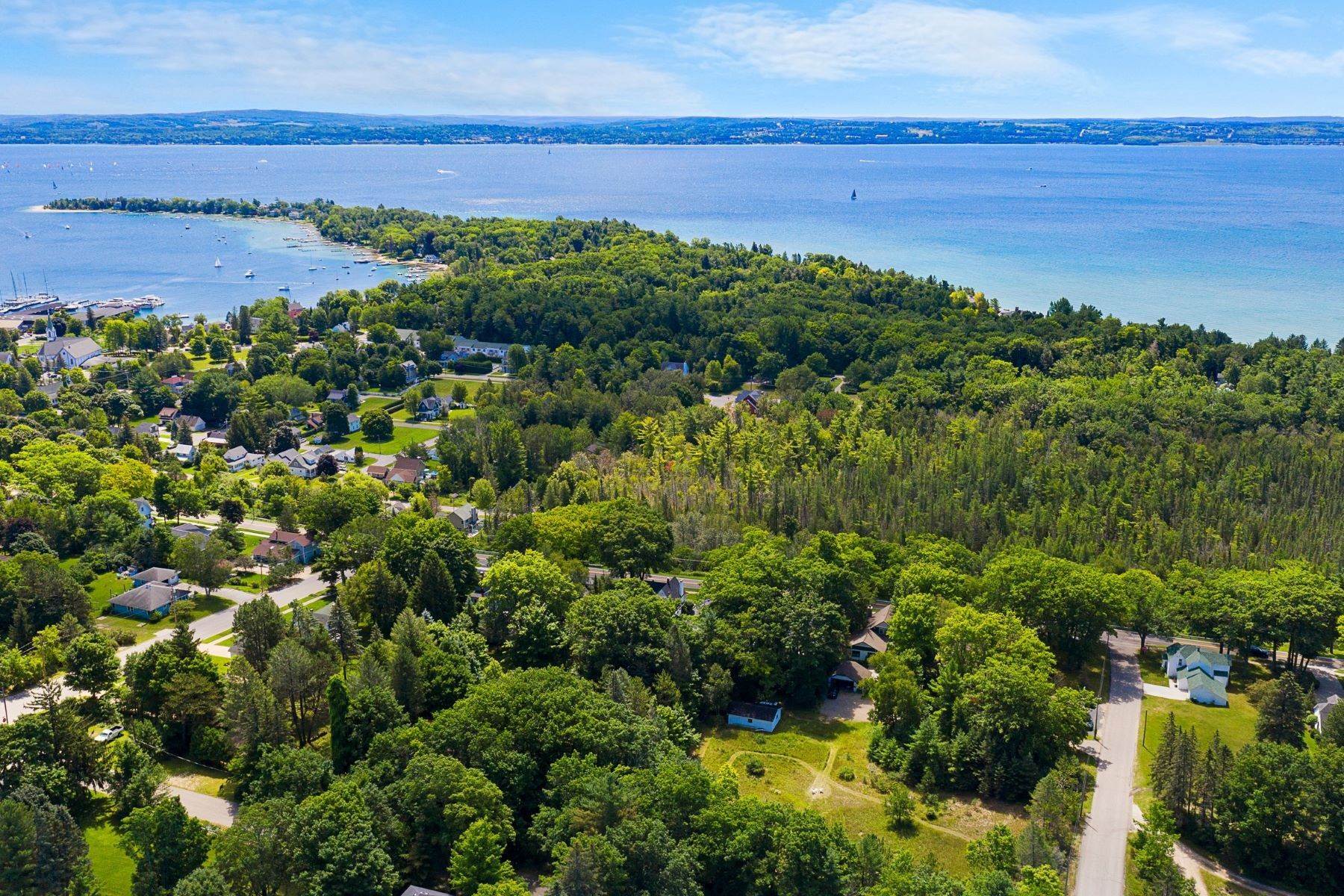 3. Land for Sale at Harbor Springs City Lot Summit Street Harbor Springs, Michigan 49740 United States